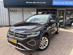 Volkswagen T-Roc - 1.5 TSI Life Edition | Camera | Virtual cockpit | Climate