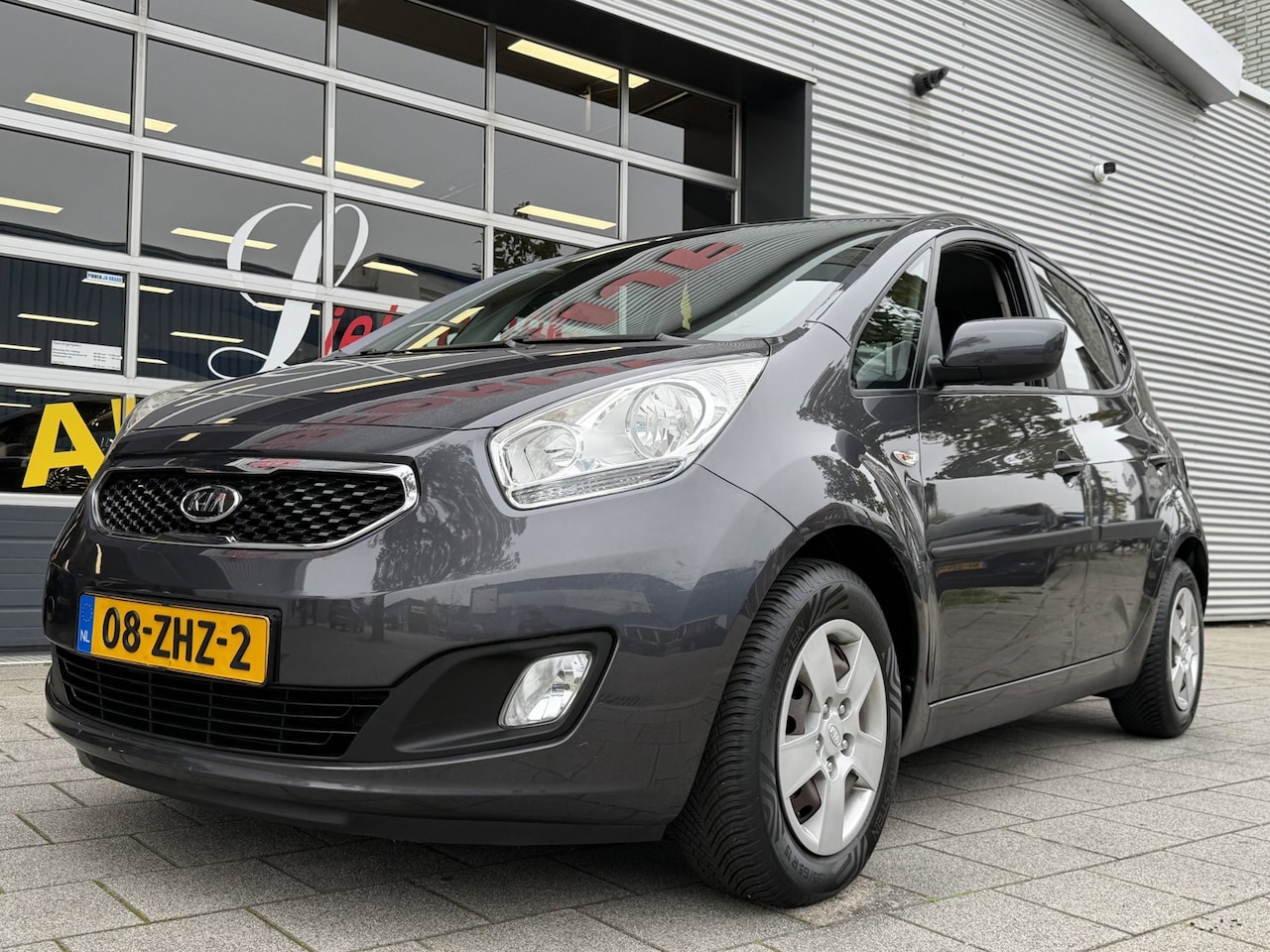 Kia Venga - 1.4 CVVT Plus Pack - 63.000 KM I Navigatie I Airco I Comfort pakket I Dealer onderhouden - AutoWereld.nl