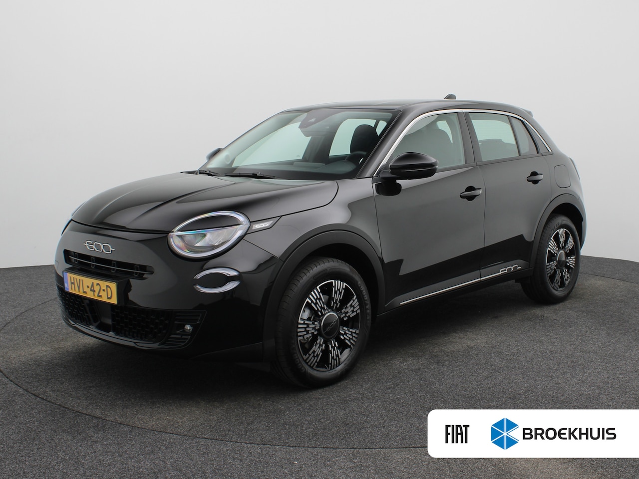 Fiat 600 - 1.2 Hybrid Urban Limited Black Edition Cruise Control | Ambient Light | Climate Control | - AutoWereld.nl