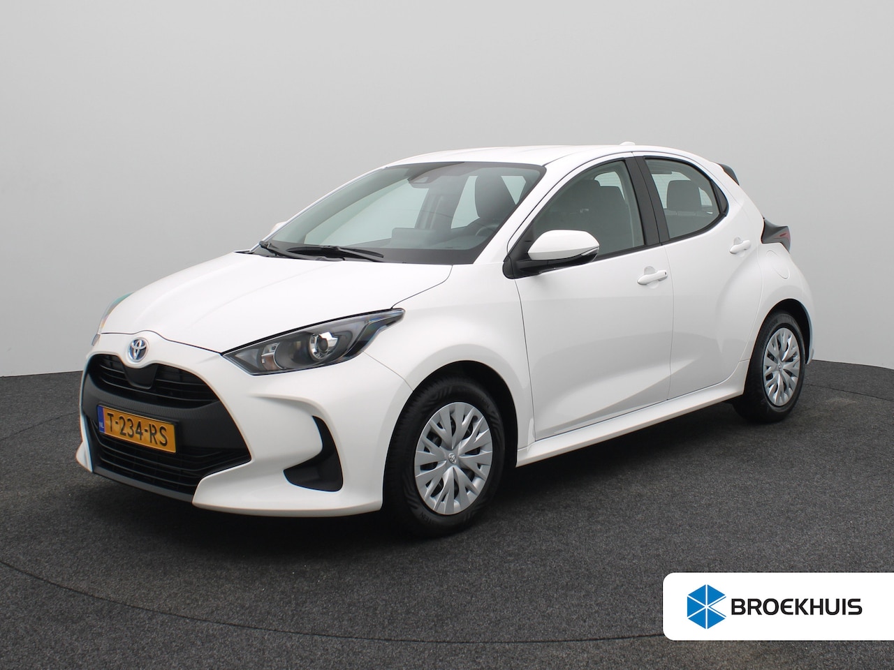Toyota Yaris - 1.5 Hybrid Active | Achteruitrijcamera | Airco (automatisch) | Armsteun voor - AutoWereld.nl