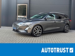 Ford Focus Wagon - 125pk Hybrid Titanium X CLIMA | LED | CAMERA | CARPLAY | STUUR + STOELVERWARMING | 100% DE