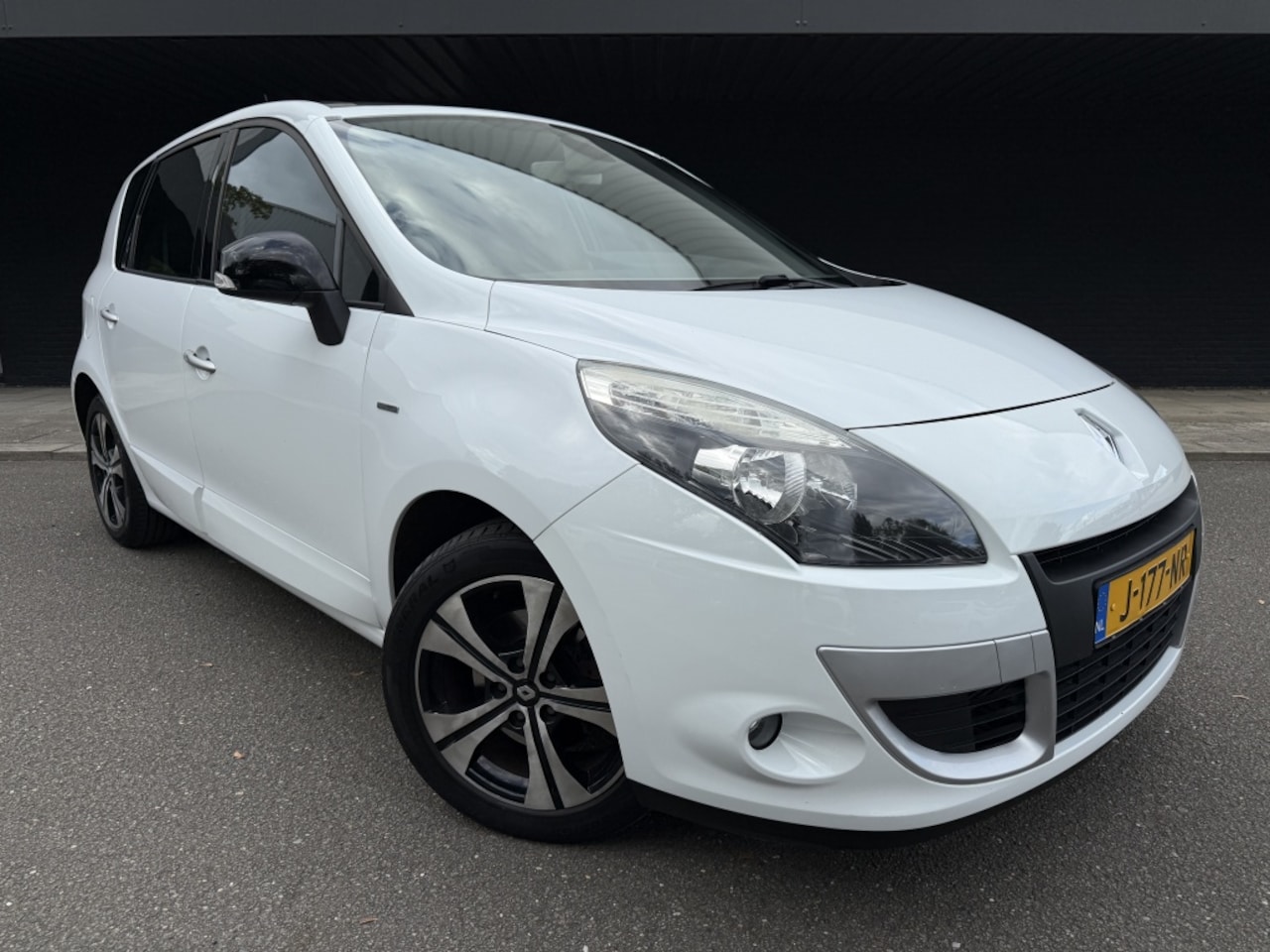 Renault Scénic - 1.4 TCe Bose 1.4 TCe Bose - AutoWereld.nl