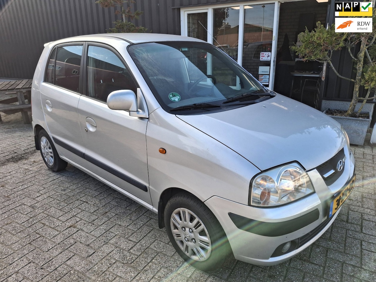 Hyundai Atos - 1.1i Dynamic Young **automaat**export** - AutoWereld.nl