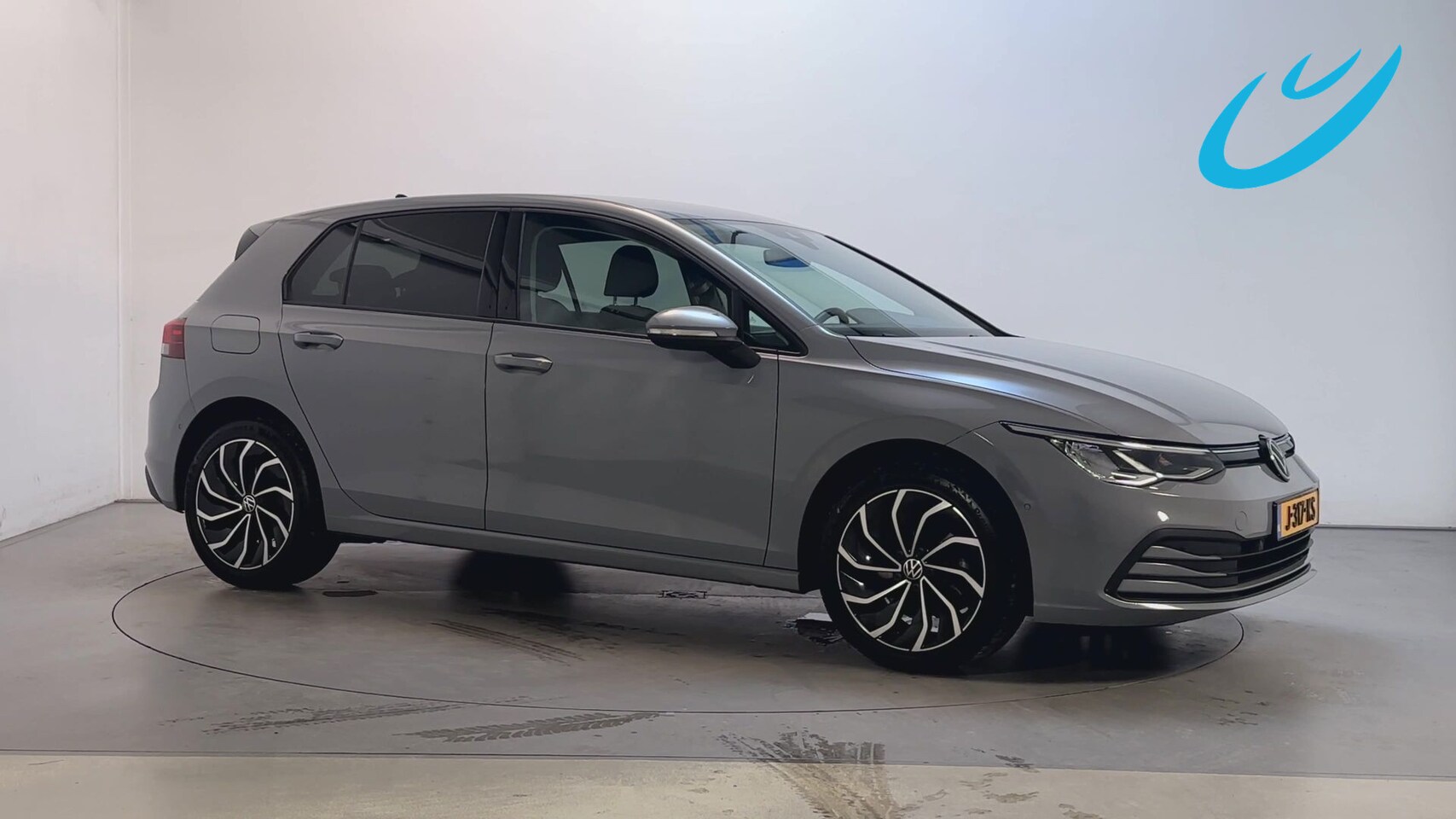 Volkswagen Golf - 1.5 TSI Life Camera Sfeerverlichting Navigatie Climate Control - AutoWereld.nl