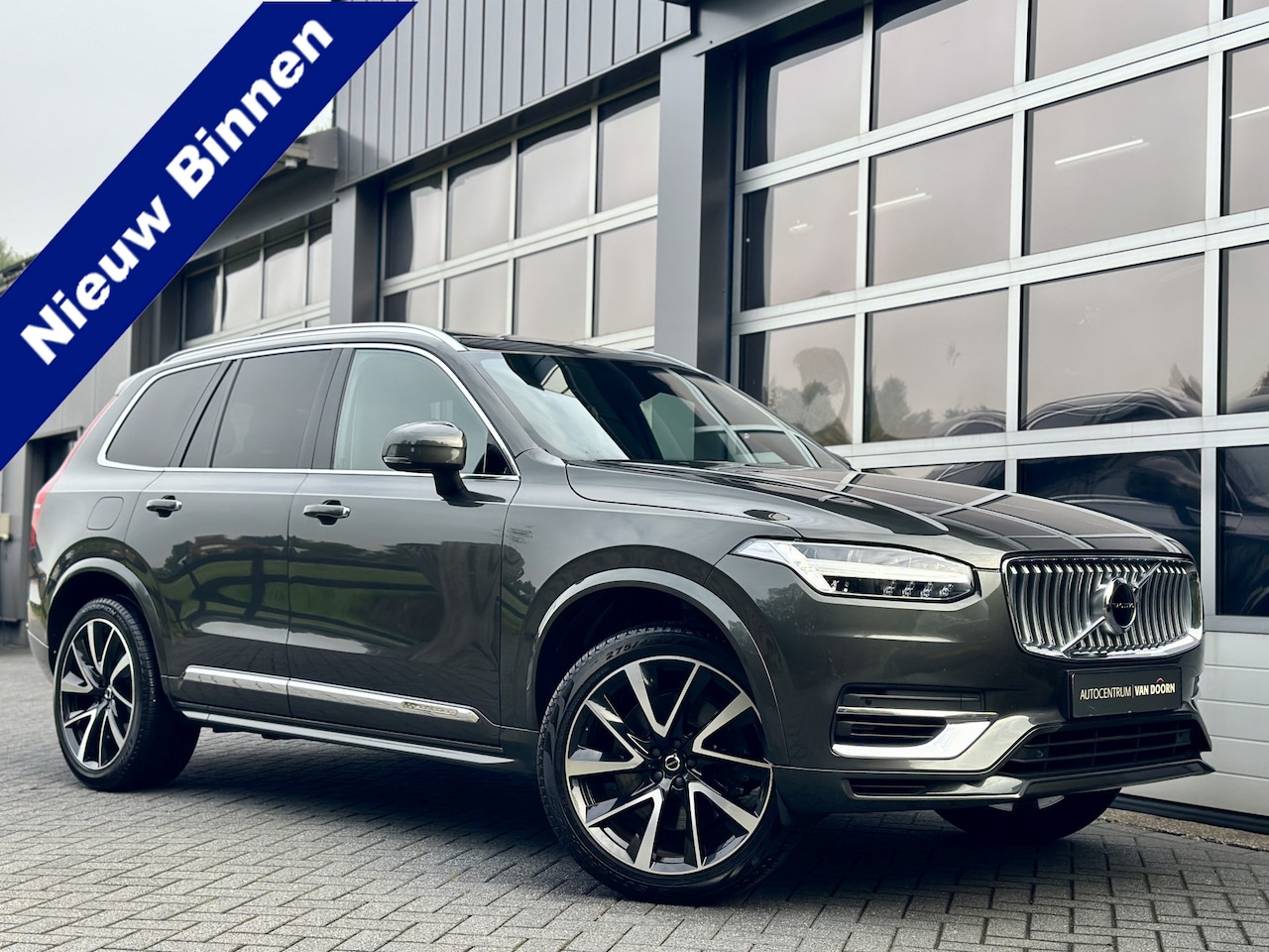 Volvo XC90 - 2.0 T8 | AWD | Inscription | Panoramadak | Trekhaak | Stoelventilatie | Adapt Cruise | Mas - AutoWereld.nl