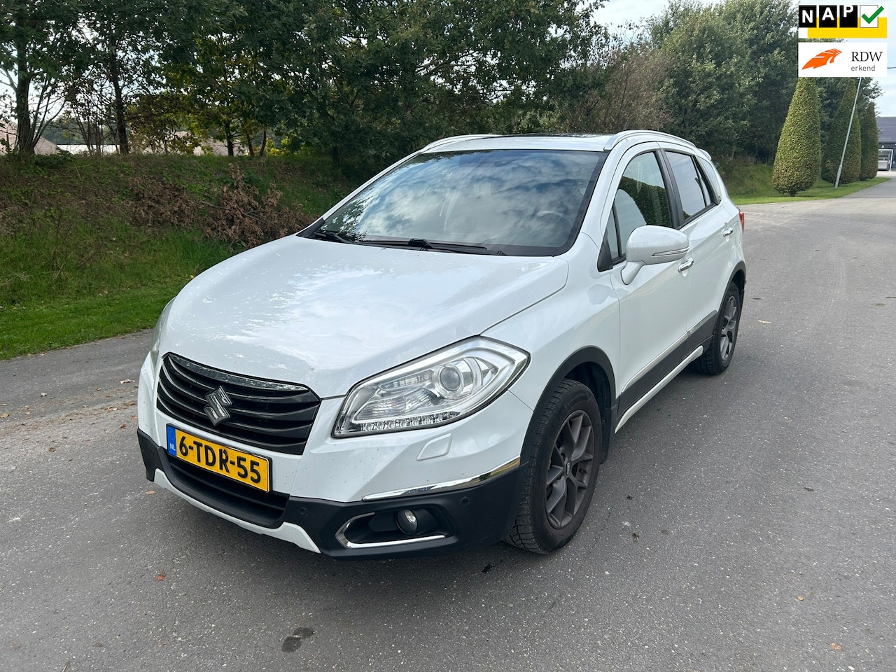 Suzuki SX4 S-Cross - 1.6 High Executive AllGrip 1.6 High Executive AllGrip - AutoWereld.nl