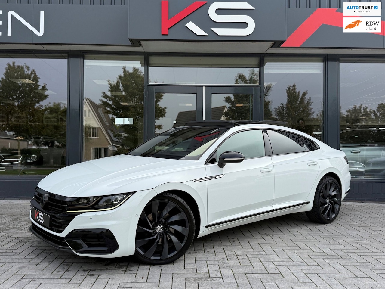 Volkswagen Arteon - 2.0 TSI R Line Virtual Pano Keyless Camera - AutoWereld.nl