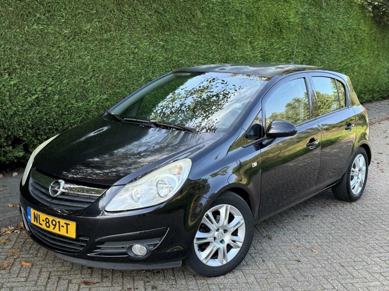 Opel Corsa - 1.2-16V Sport/ Elek.Ram/ PDC/Automaat/ Airco - AutoWereld.nl