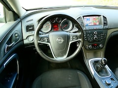 Opel Insignia - 1.8 Edition Clima Navi Trekhaak EXPORT - HANDEL - LEES TEKST