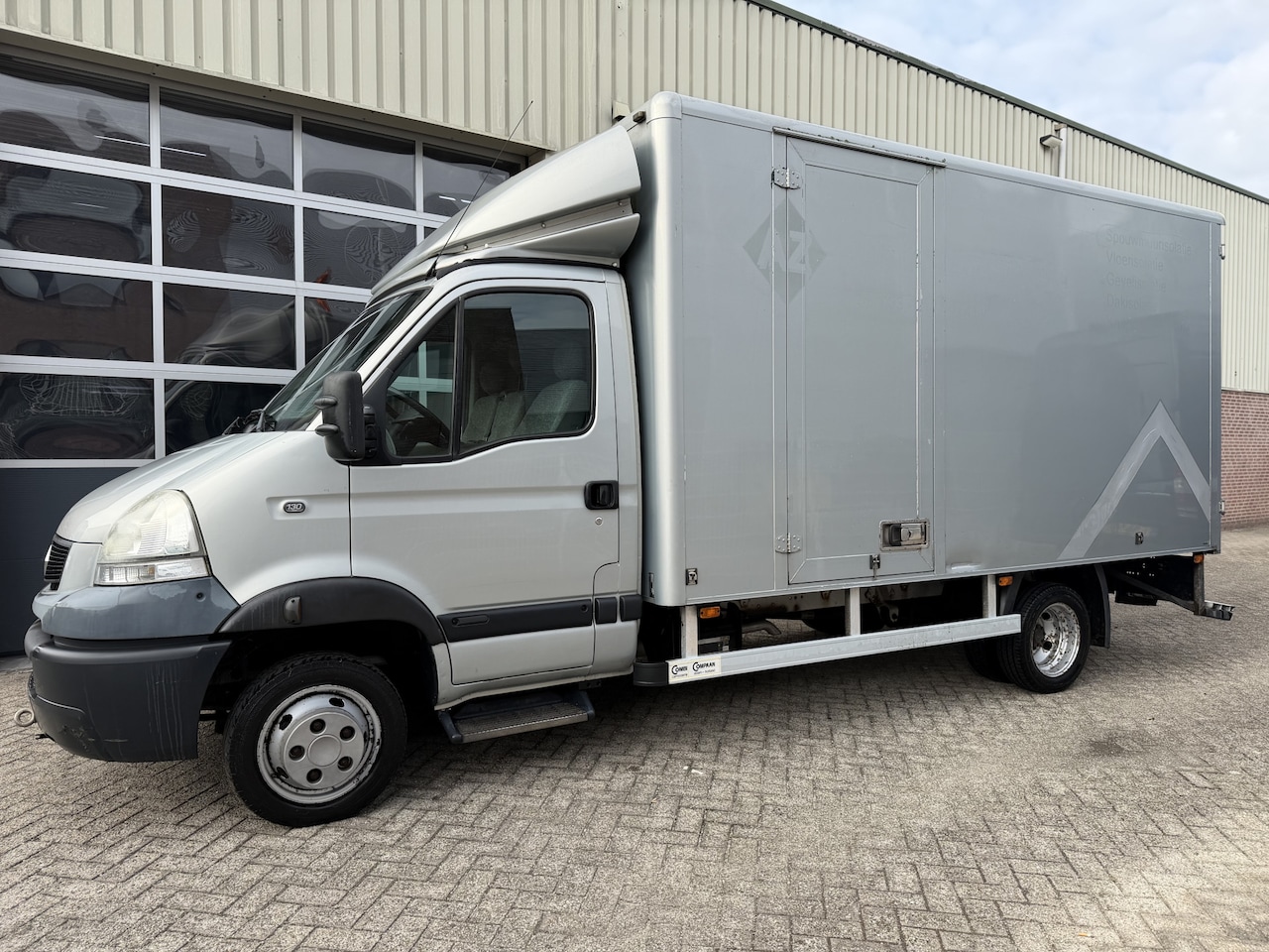 Renault Mascott - Trucks Bakwagen Airco 130.35 413 L420 B210 H210 - AutoWereld.nl
