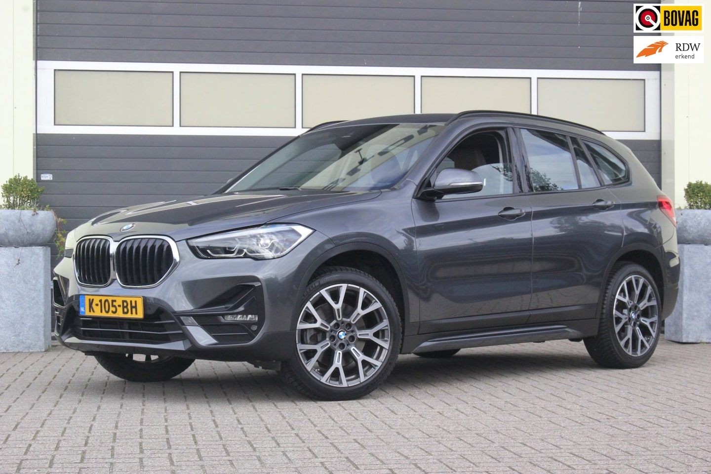 BMW X1 - SDrive20i High Executive | Trekhaak | Facelift | - AutoWereld.nl