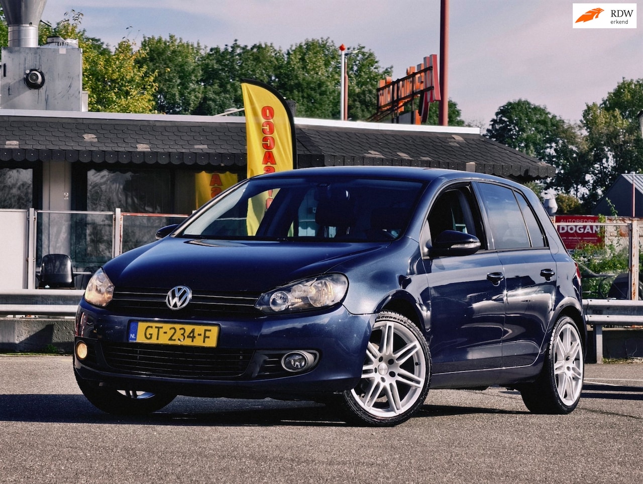 Volkswagen Golf - 1.2 TSI Trendline / OHB / LMV / AIRCO / - AutoWereld.nl