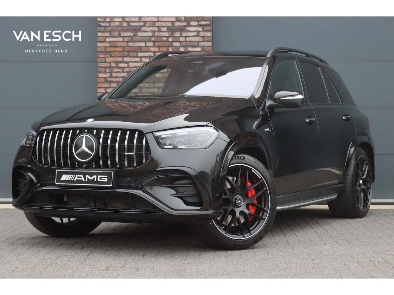 Mercedes-Benz AMG GLE - 53 Hybrid Premium 4MATIC+ | Luchtvering | Distronic | Massage | Soft-Close | Trekhaak | St - AutoWereld.nl