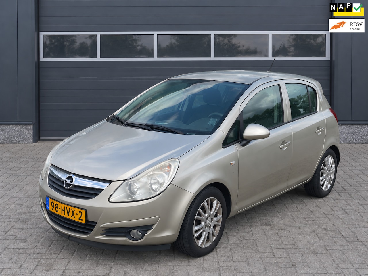 Opel Corsa - 1.4-16V Business 1e Eig - AutoWereld.nl