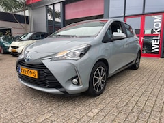 Toyota Yaris - 1.5 Hybrid Executive zeer mooie auto