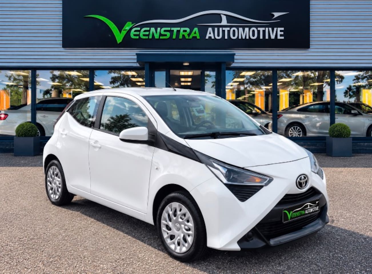 Toyota Aygo - 1.0 VVT-i X-Play | 2019 | 233.000 KM | Airco | Multimedia | APK 09-2027 - AutoWereld.nl