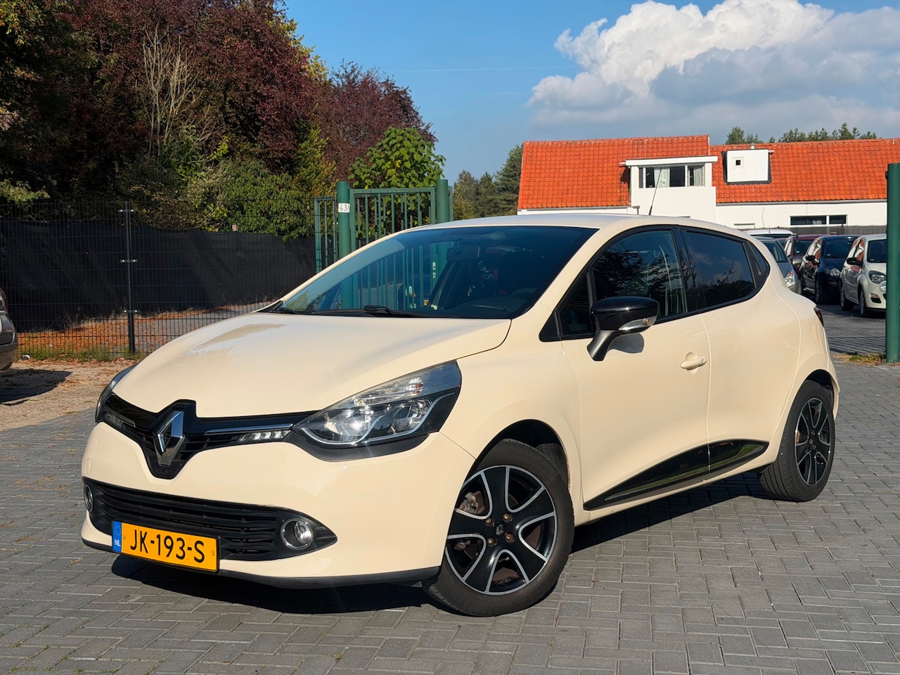 Renault Clio - 0.9 TCe Expression/Airco/Cruise/Navi/LMV/NAP - AutoWereld.nl