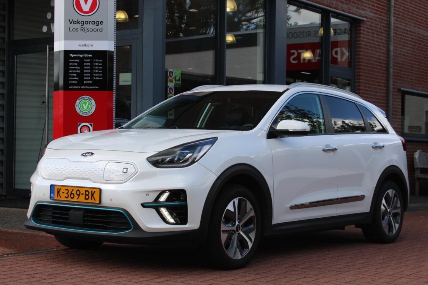 Kia Niro - Elektrisch 64 kWh *DynamicLine* | SOH 97,4% | 3-fase | Carplay | Adaptive Cruise & Climate - AutoWereld.nl