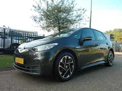 Volkswagen ID.3 - 62kWh 145pk Pro