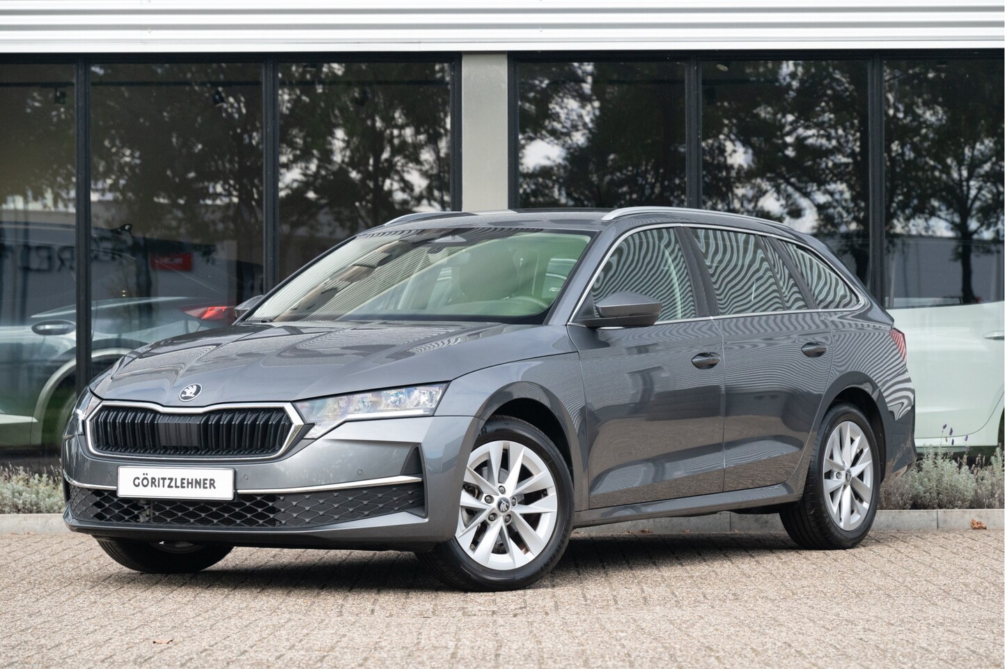 Skoda Octavia Combi - 1.5 TSI MHEV Business Edition | Trekhaak | ACC | Camera | Side Assist | Elek. Achterklep - AutoWereld.nl