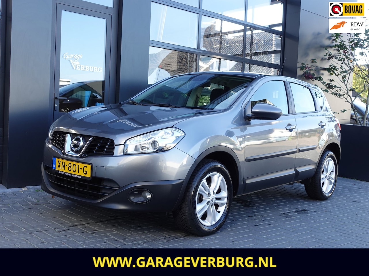 Nissan Qashqai - 1.6 Acenta (Navigatie,Cruise,Achteruitrijcamera) - AutoWereld.nl