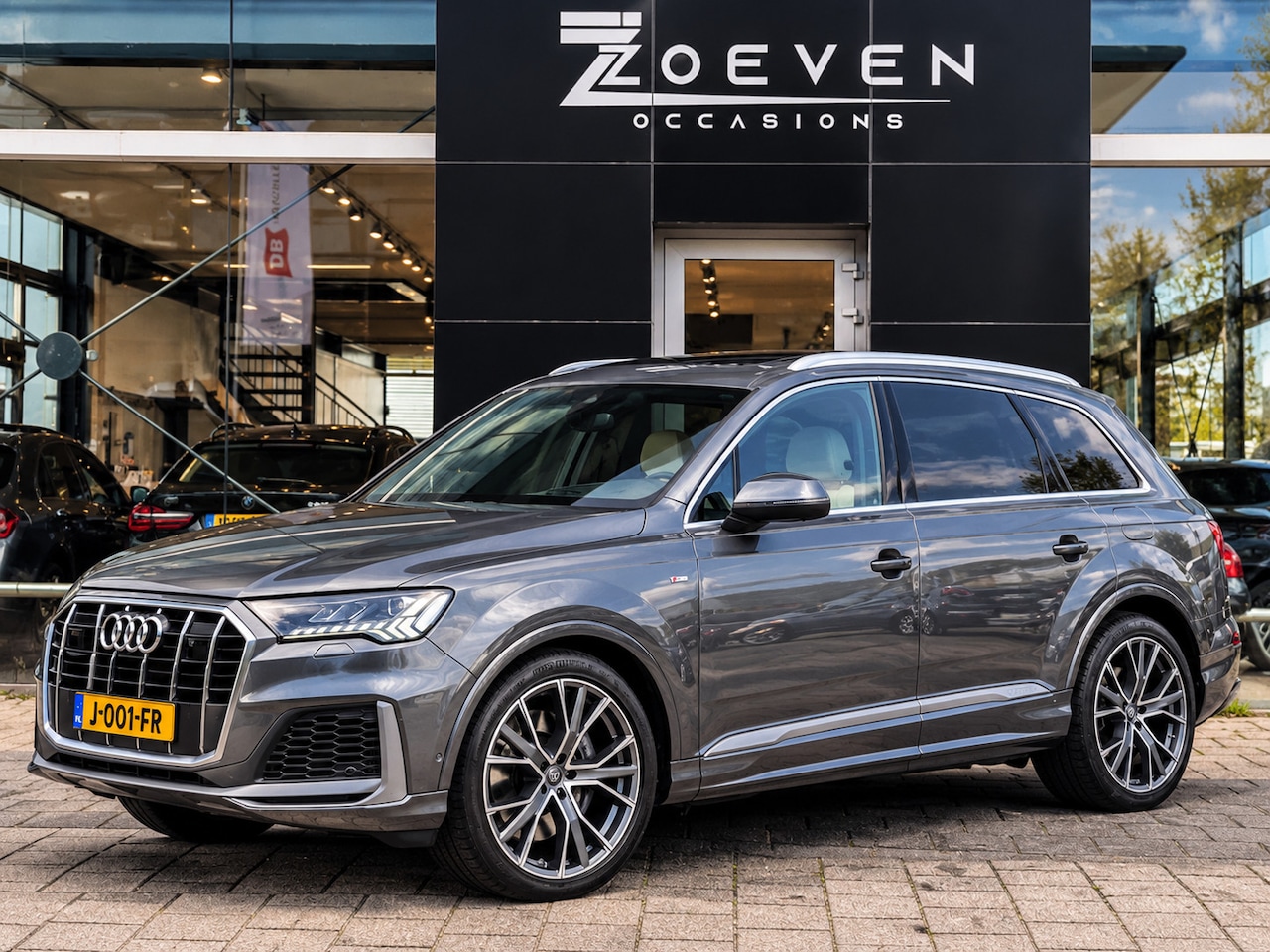 Audi Q7 - Audi Q7 55 TFSI e quattro S-Line | NL AUTO | PANO | HUD | LUCHTVERING | MATRIX - AutoWereld.nl