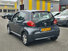 Toyota Aygo - 1.0-12V