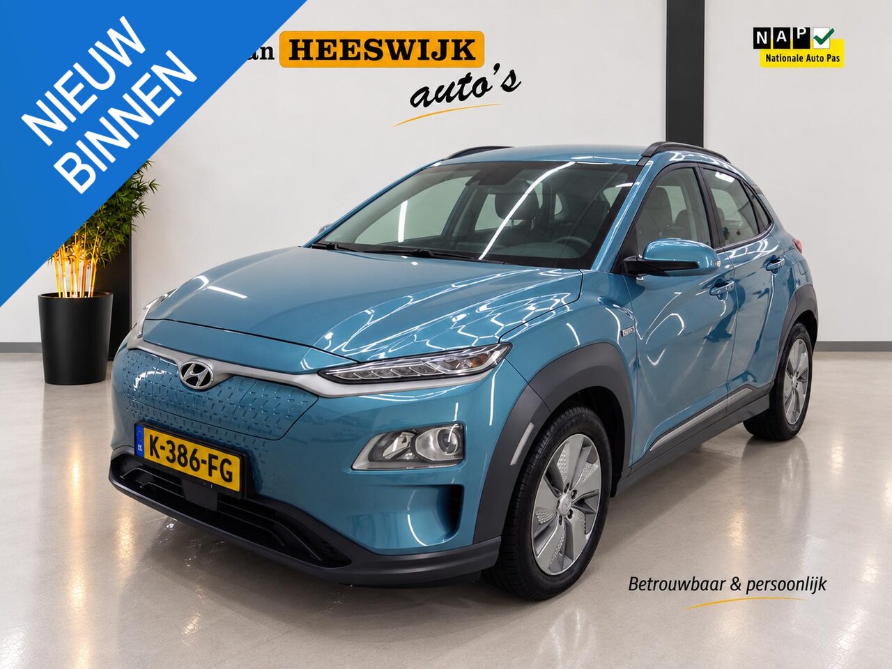 Hyundai Kona Electric - EV Comfort 64 kWh SOH 99,7 % | 3 Fase laden | Parkeer senoren | Carplay - AutoWereld.nl