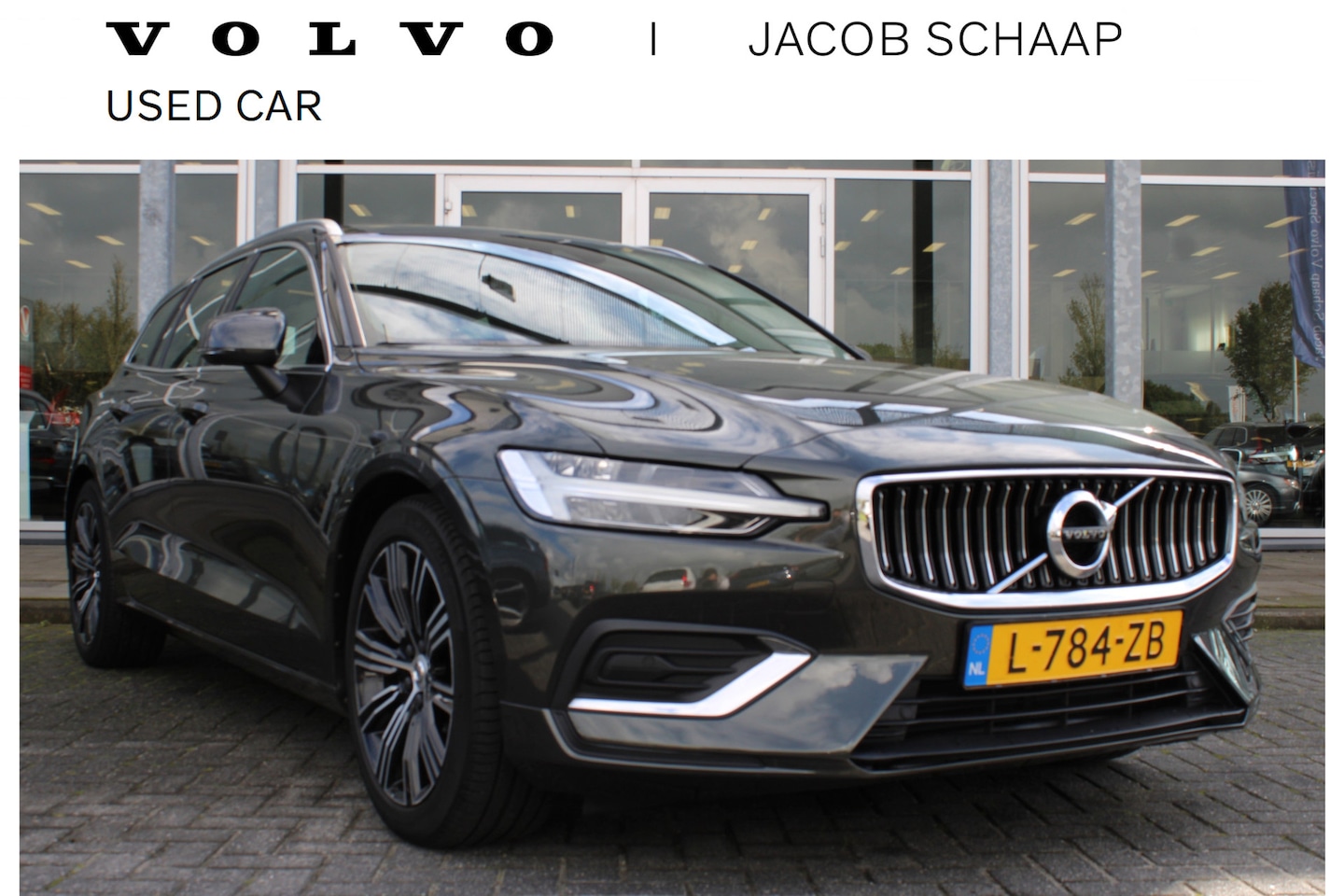 Volvo V60 - B3 164PK Automaat Inscription | Org. NL | Trekhaak | Pilot Assist | PDC V+A | Verw. Voorst - AutoWereld.nl