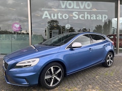 Volvo V40 - 2.0 T4 Business Sport Automaat | Rijklaar incl 12 mnd Bovag | Panoramadak Standkachel Came