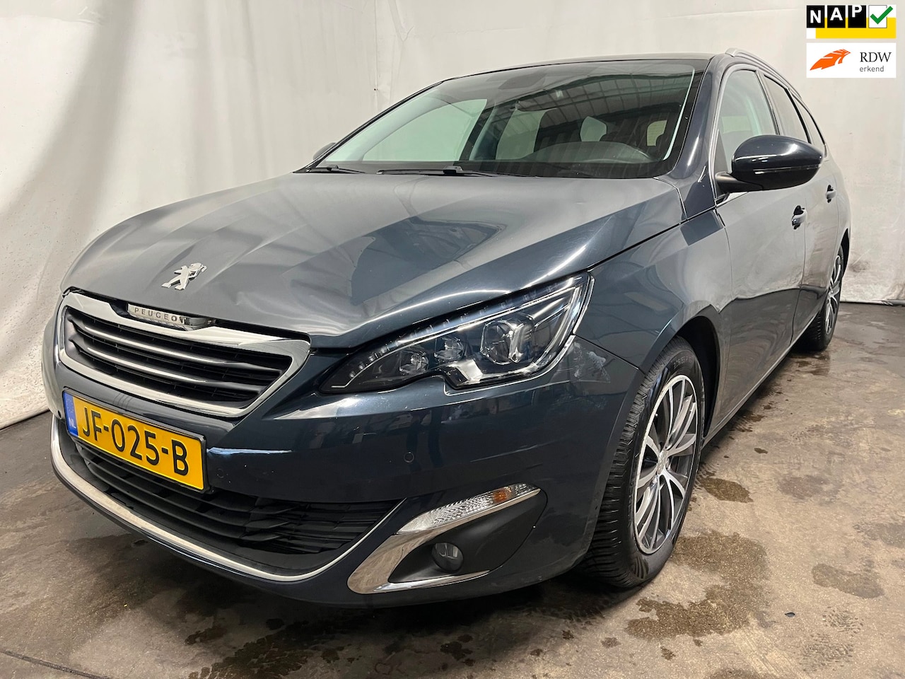 Peugeot 308 SW - 1.2 PureTech Blue Lease Premium SCHADEAUTO! - AutoWereld.nl