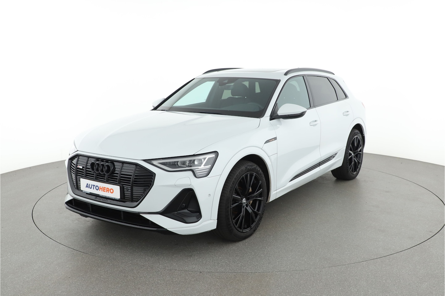 Audi e-tron - e-tron 50 quattro Launch edition Black 71 kWh XN98468 - AutoWereld.nl