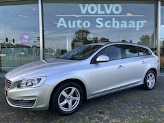 Volvo V60 - 2.0 D3 Nordic | Rijklaar incl garantie | Euro 6 Parkeersensoren voor Trekhaak Verwarmbaar