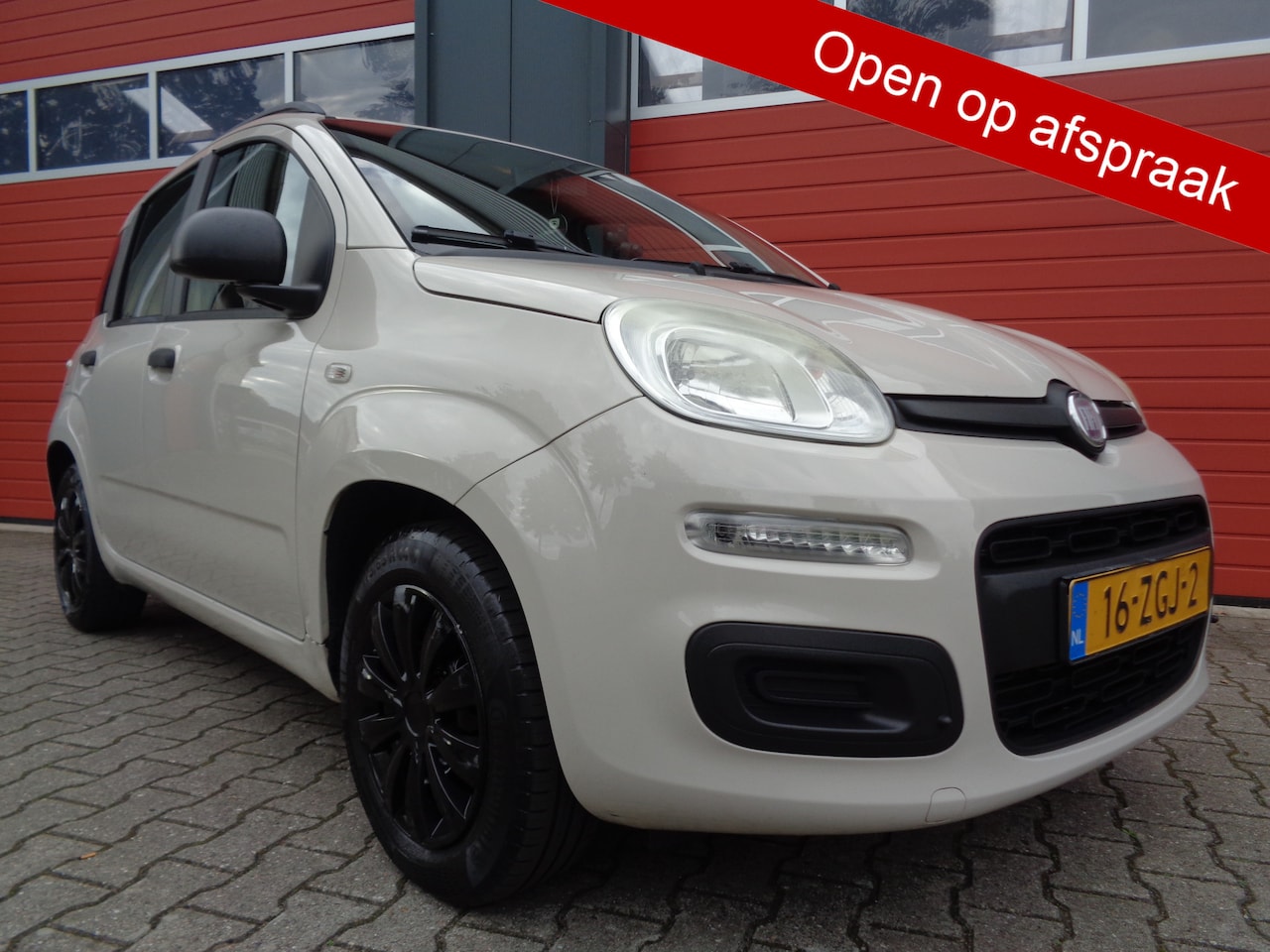Fiat Panda - 0.9 TwinAir Easy 86PK Airco Trekhaak NL-Auto hoge-Instap/Zit - AutoWereld.nl