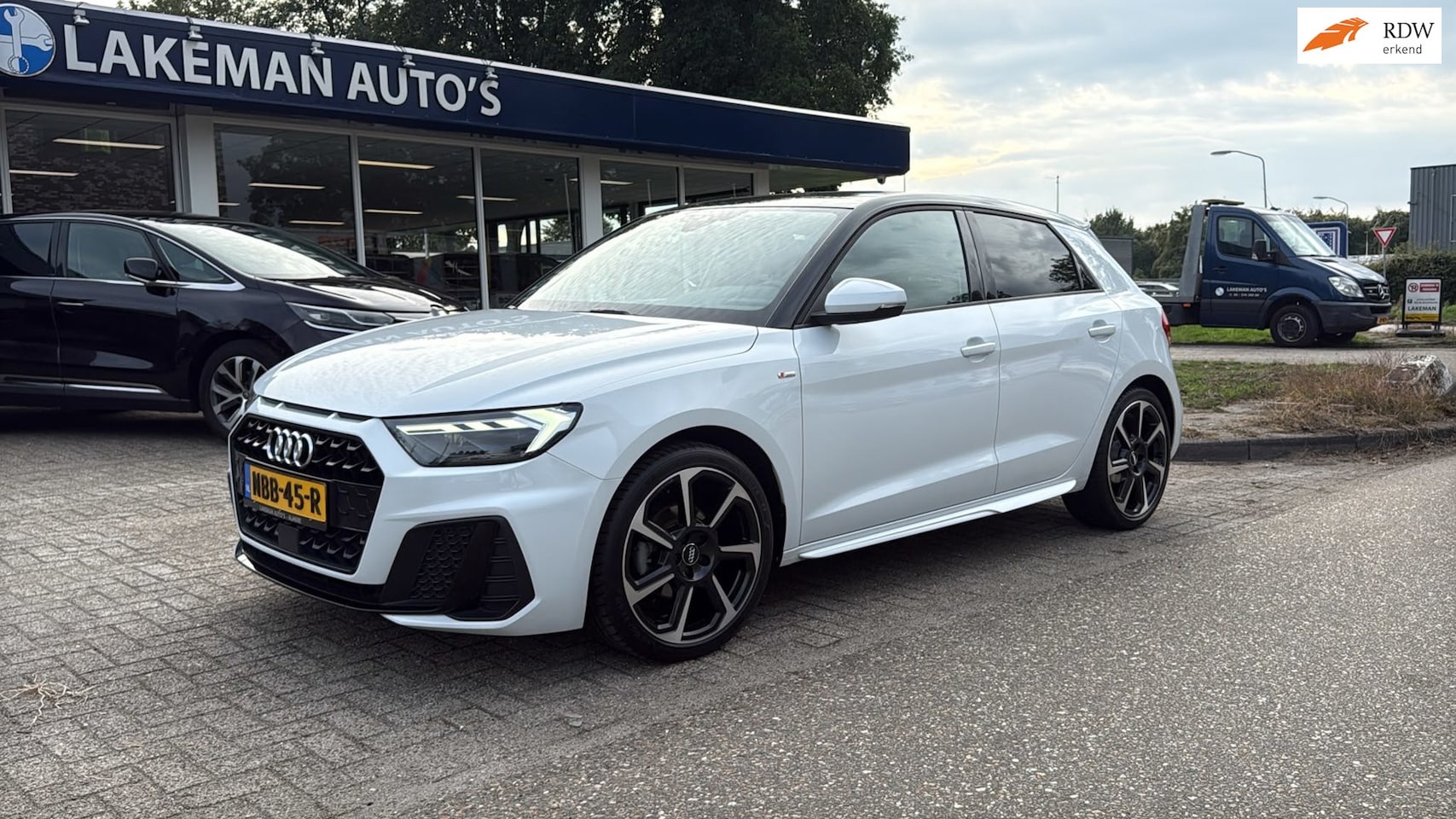 Audi A1 - 35 TFSI DSG S Line 1e Eige Whiteline Huurkoop Inruil APK Garantie - AutoWereld.nl