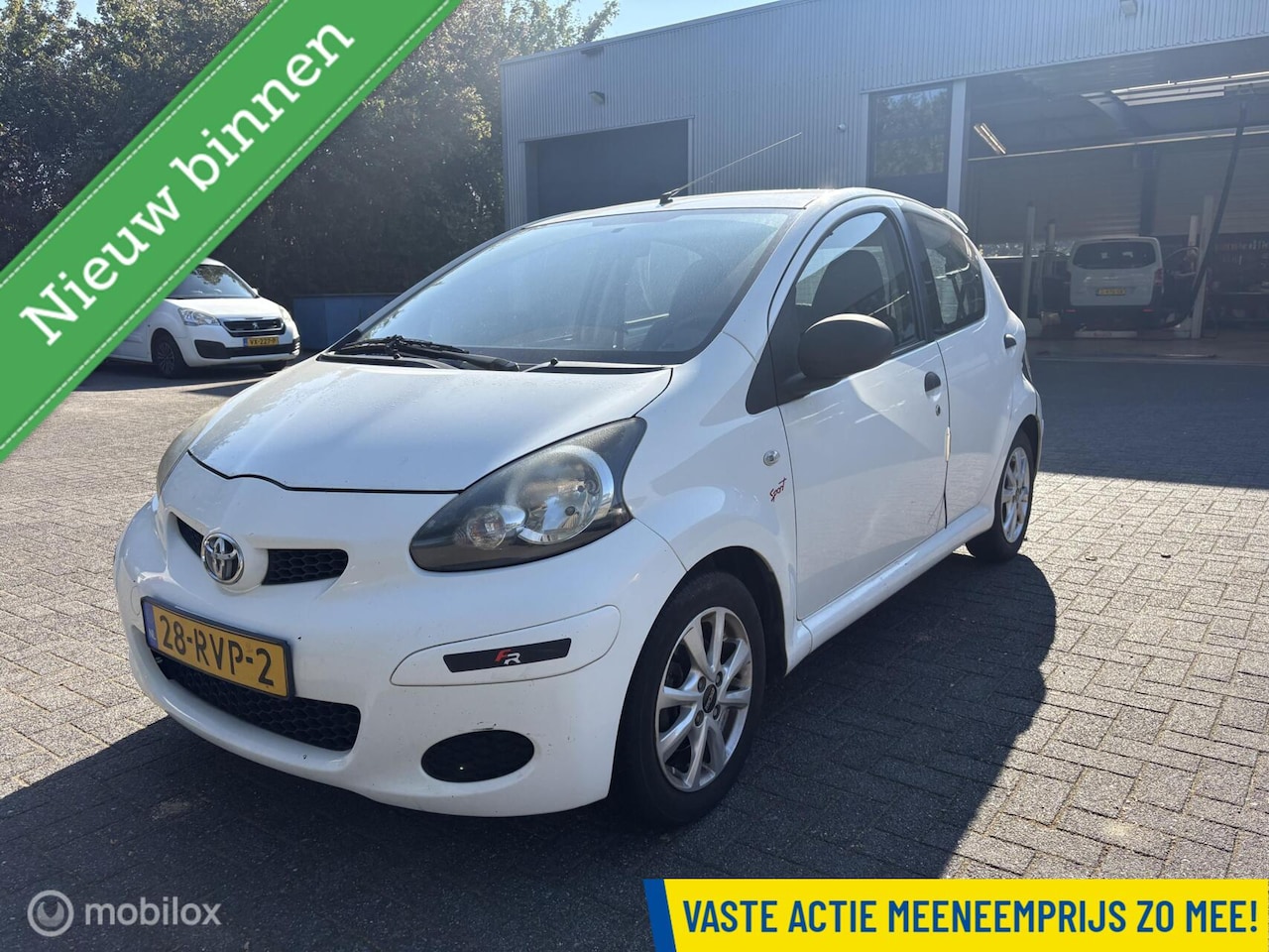 Toyota Aygo - 1.0-12V Now airco. LET OP KOPPAKKING DEFECT !!! - AutoWereld.nl