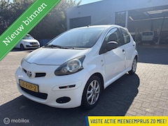 Toyota Aygo - 1.0-12V Now airco. LET OP KOPPAKKING DEFECT