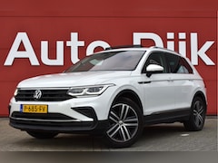 Volkswagen Tiguan - 1.5 TSI Life Business Matrix-LED | Pano | Virtual Cockpit | Elek.Trekhaak | Keyless | Carp
