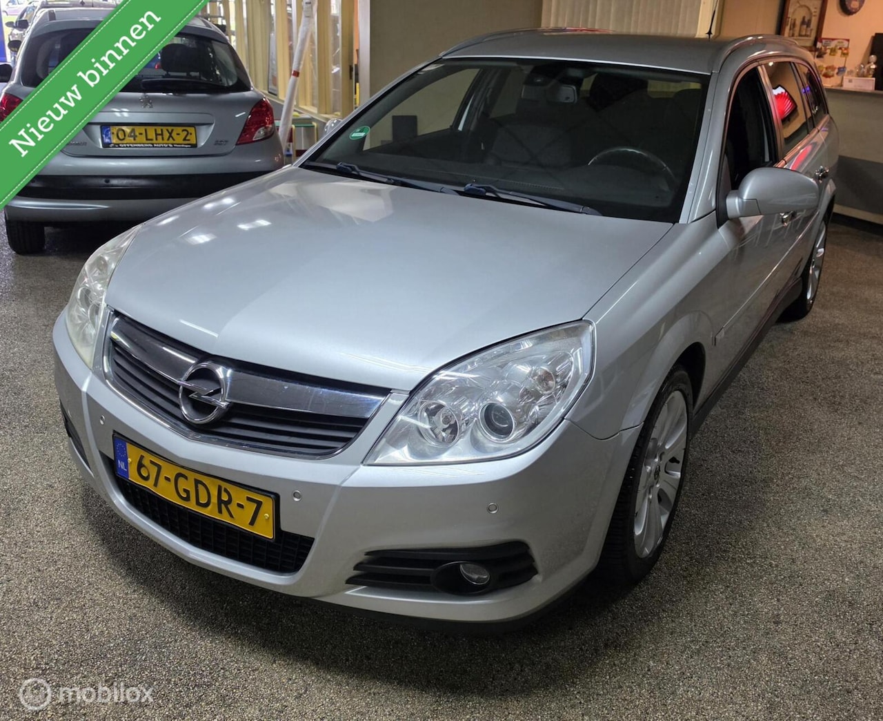 Opel Vectra Wagon - 1.8-16V Executive 1.8-16V Executive - AutoWereld.nl