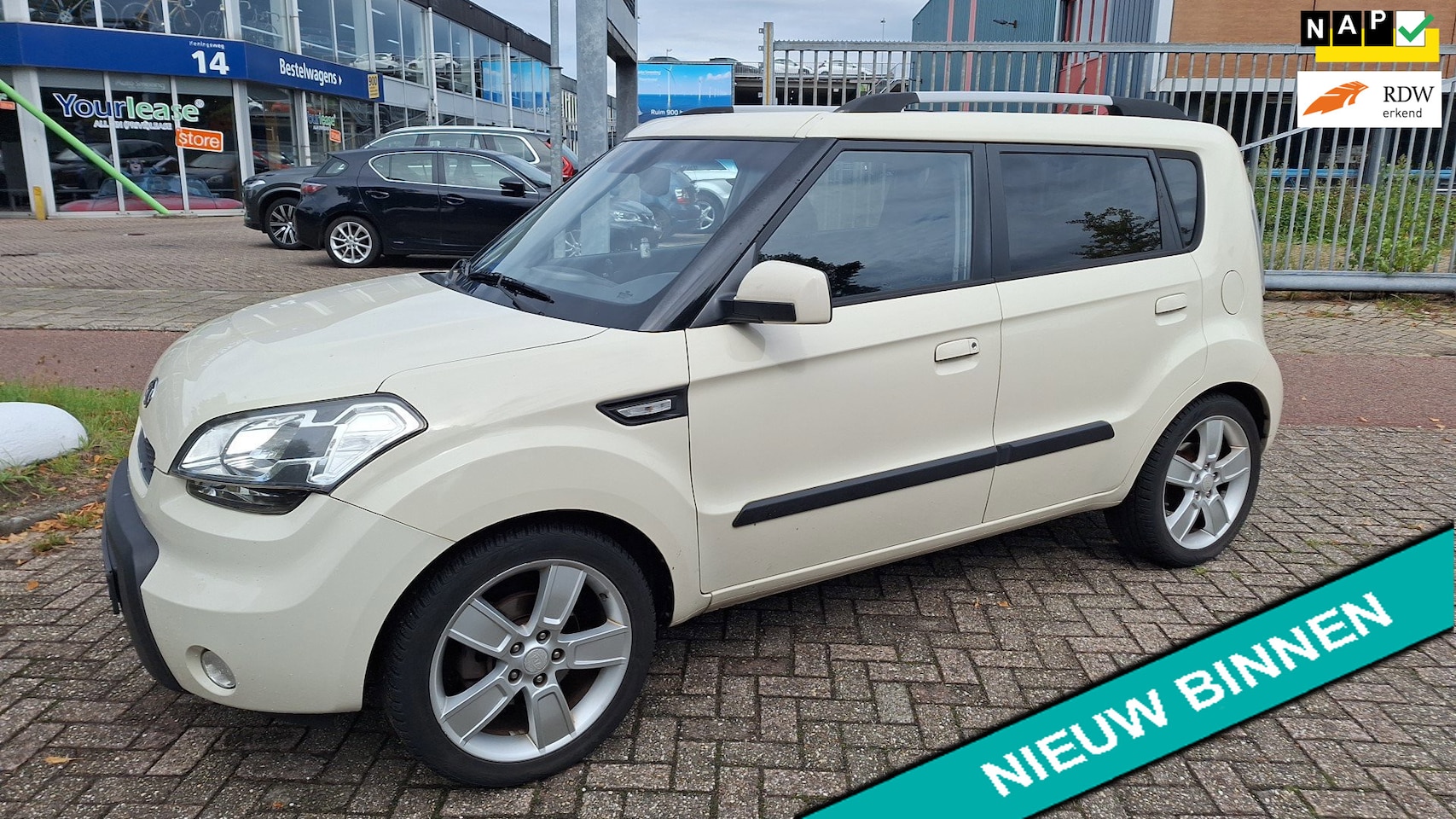 Kia Soul - 1.6 X-ecutive127pk Airco Trekhaak 1300kg Hoge instap - AutoWereld.nl