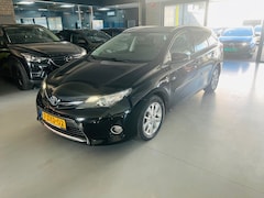 Toyota Auris Touring Sports - 1.8 Hybrid Lease