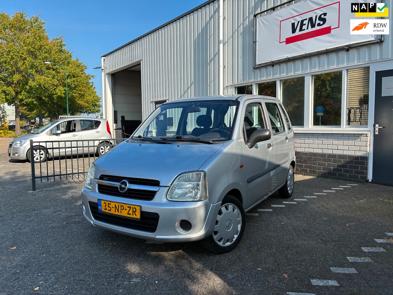 Opel Agila - 1.0-12V Essentia 1.0-12V Essentia, APK 10-2027! INRUILKOOPJE! - AutoWereld.nl