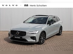 Volvo V60 - 2.0 T8 Plug-in hybrid AWD Plus Dark | Panoramadak | Trekhaak | Verwarmbare voorstoelen en
