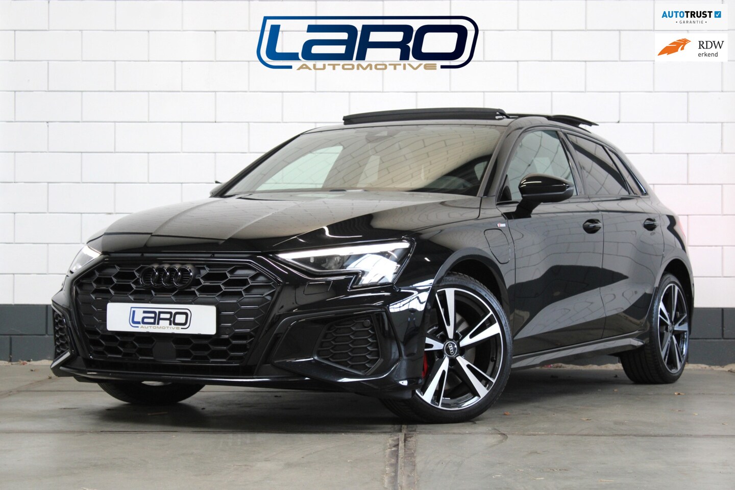 Audi A3 Sportback - 45 TFSI e S-Line | Pano RS-stoelen B&O ACC Sfeer Cam CarPlay Keyless - AutoWereld.nl
