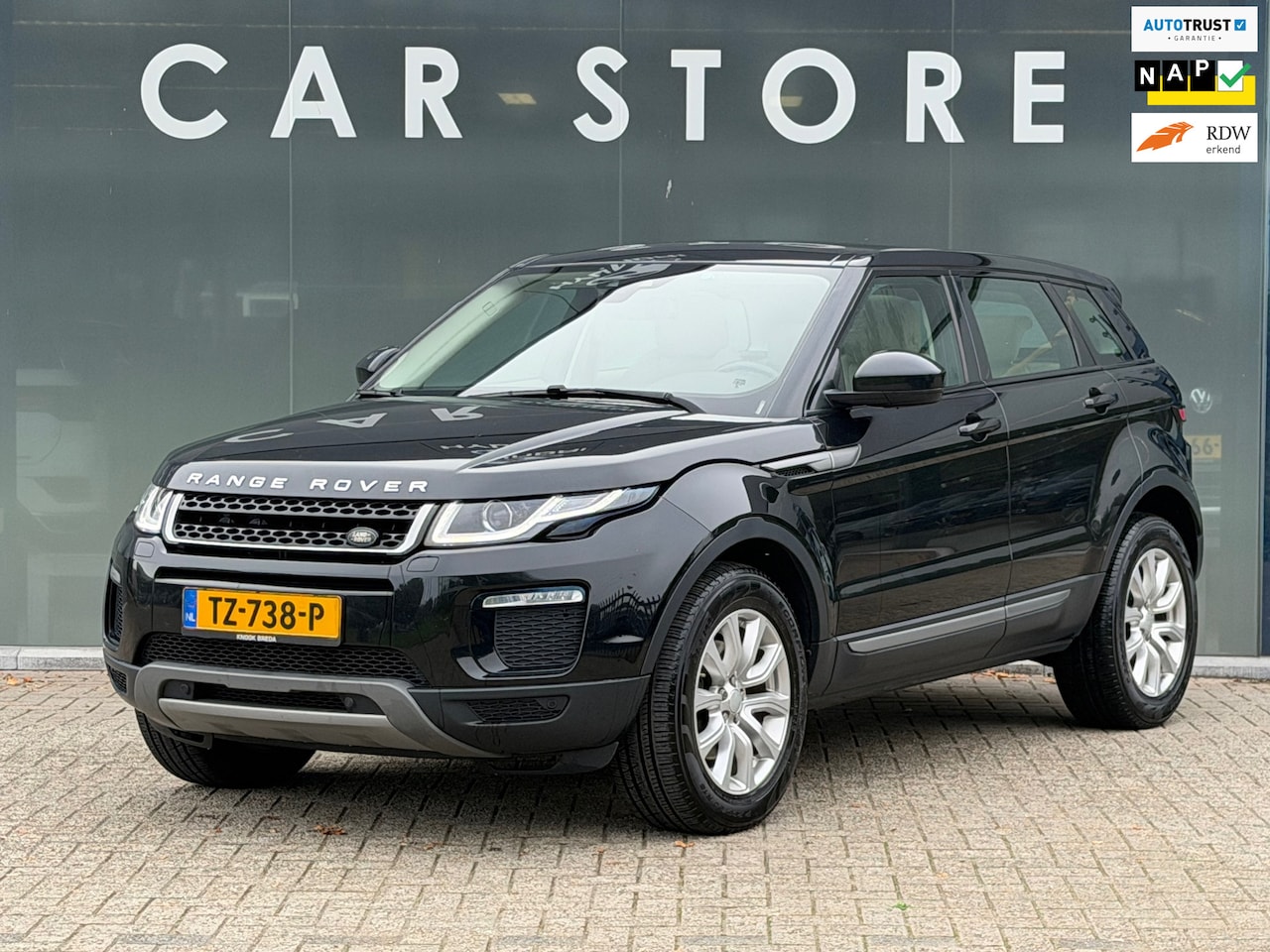 Land Rover Range Rover Evoque - 2.0 Si4 Urban Series SE Leer / Pano / Cruise / Carplay / Trekhaak / Stoel verw. - AutoWereld.nl