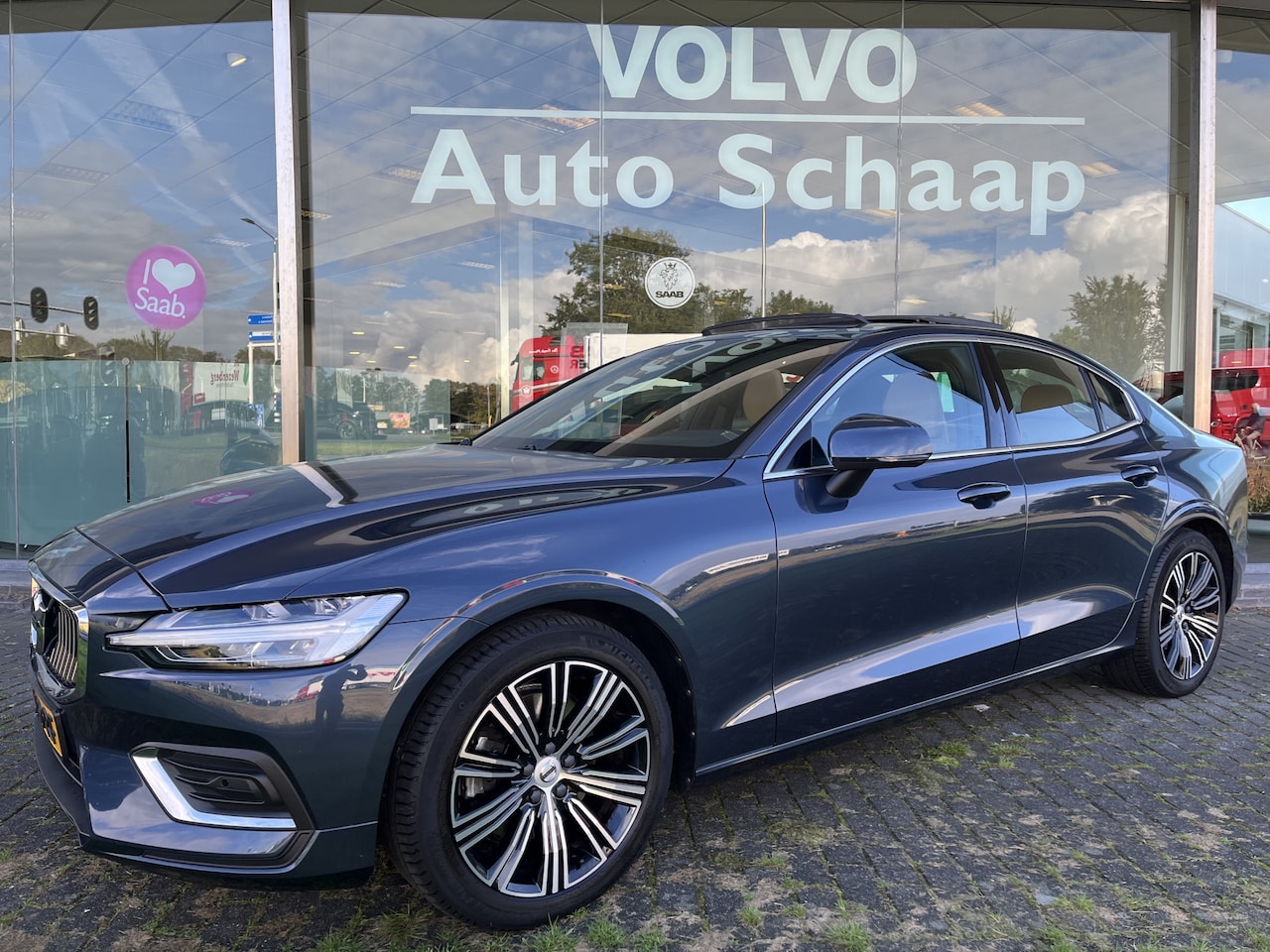 Volvo S60 - 2.0 B4 Plus Bright | Rijklaar incl 12 mnd Bovag | Mild Hybrid Panoramadak Geventileerde vo - AutoWereld.nl