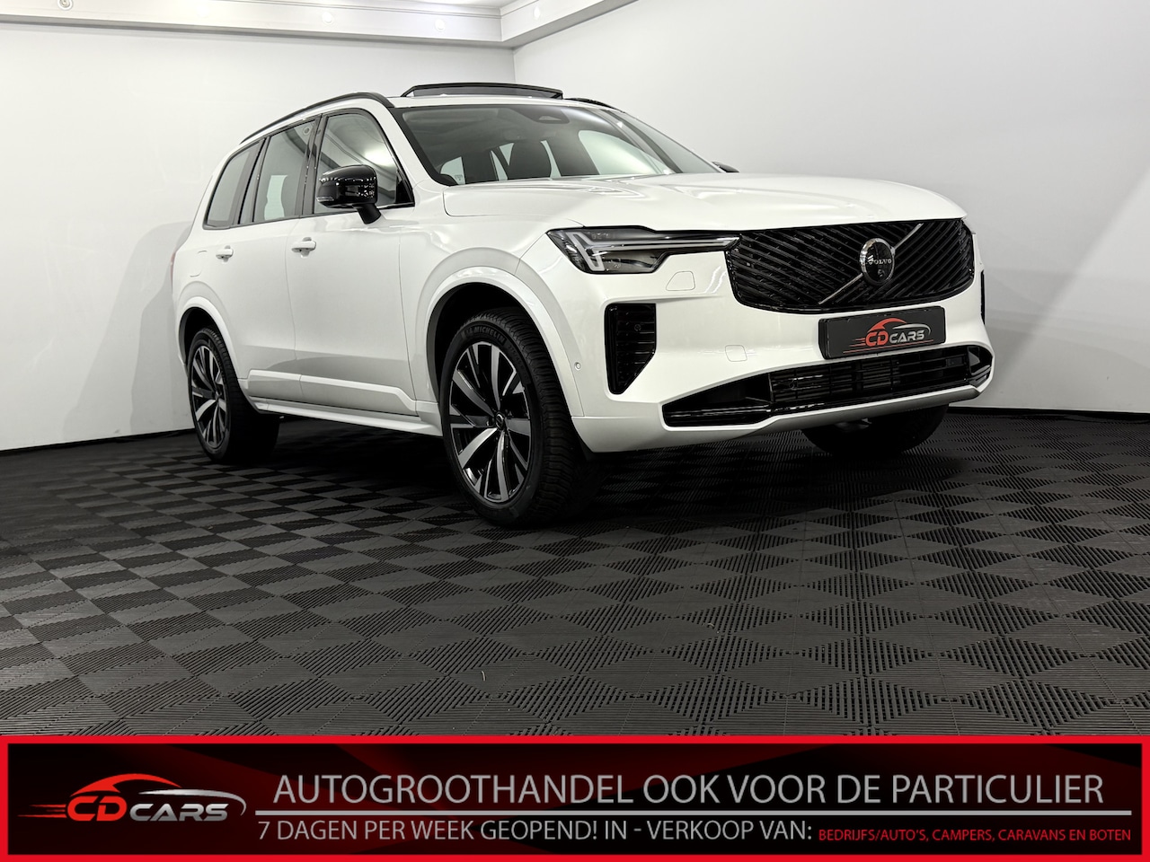 Volvo XC90 - 2.0 T8 Plug-in hybrid AWD Plus Dark Facelift 7P Panoramadak, 360 Camera, Harman/Kardon, Wi - AutoWereld.nl