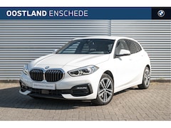 BMW 1-serie - 118i Executive Sport Line Automaat / Sportstoelen / Achteruitrijcamera / Cruise Control /