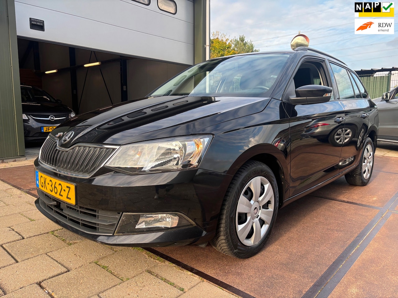 Skoda Fabia Combi - 1.0 First Edition Ambition Airco Cruise Facelift - AutoWereld.nl