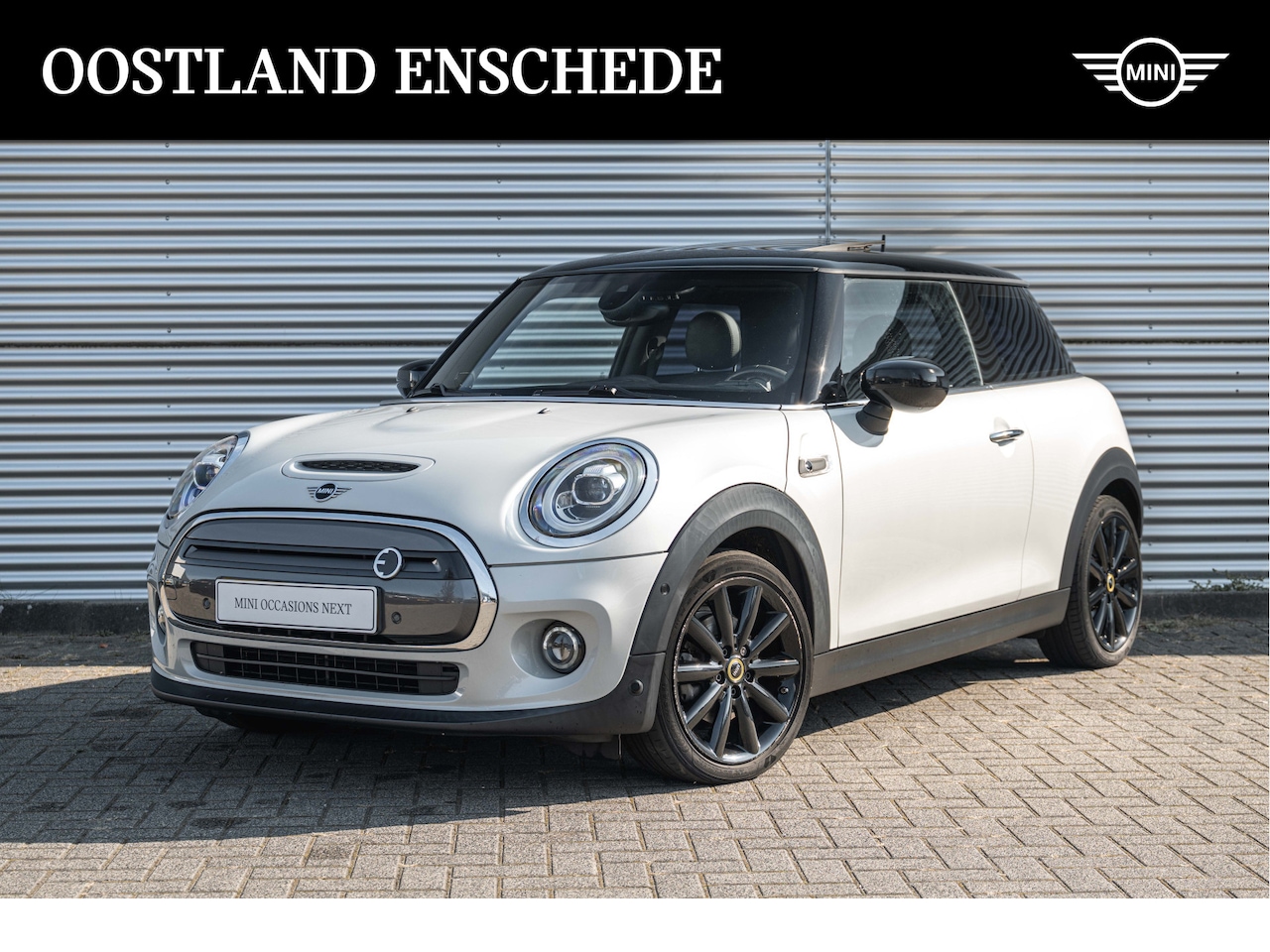 MINI Electric - Trim XL / Panoramadak / Sportstoelen / Comfort Access / Adaptive LED / Harman Kardon / Hea - AutoWereld.nl